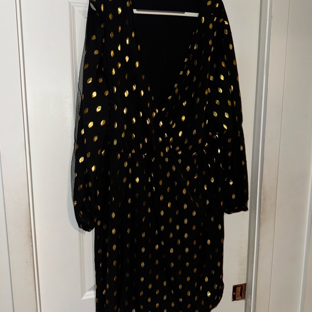 SHEIN Curve - Elegant Black and Gold Polka Dot Dress